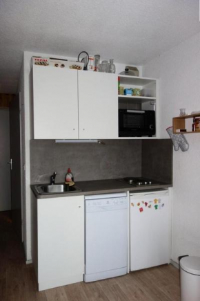 Résidence 4 Soleils - APPARTEMENT 2 PIECES + COIN MONTAGNE-ECLOSE EST MAE-3281